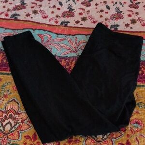 Pact Women's Black On The Go-To Pocket Leggings Never Been Worn